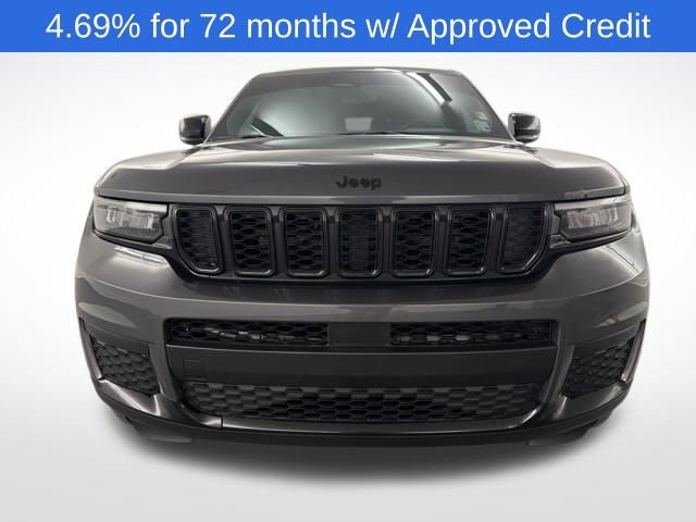 Used 2025 Jeep Grand Cherokee L Laredo image 3