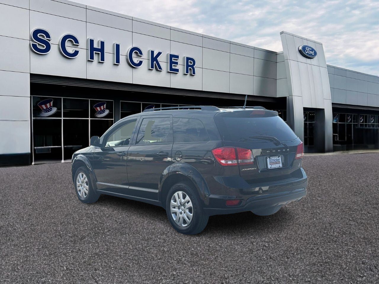 Used 2019 Dodge Journey SE FWD image 3