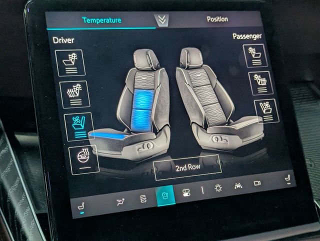 Used 2025 Cadillac Escalade Sport w/ LPO, ONYX Package RWD image 18