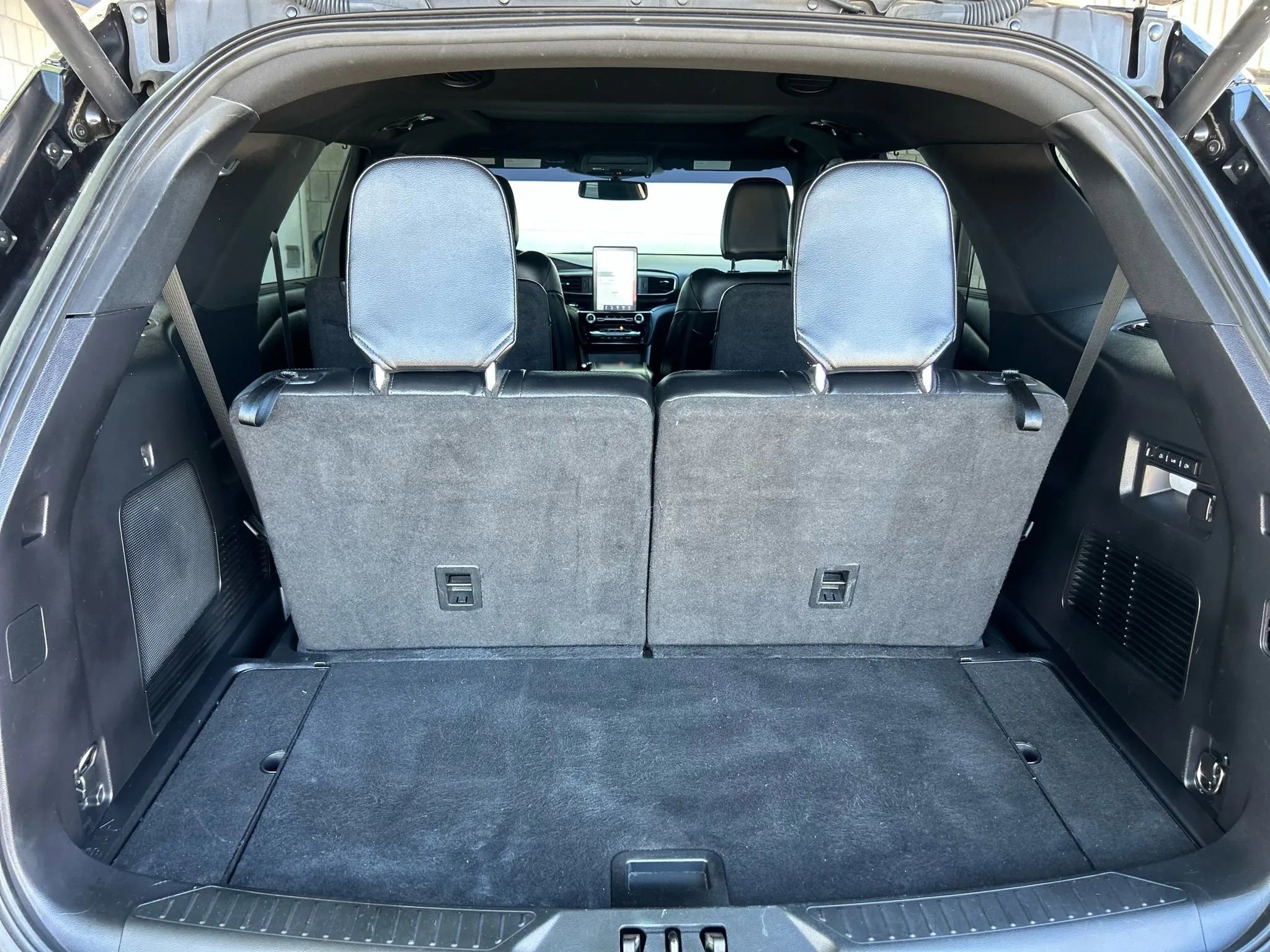 Used 2022 Ford Explorer ST w/ Equipment Group 401A image 13