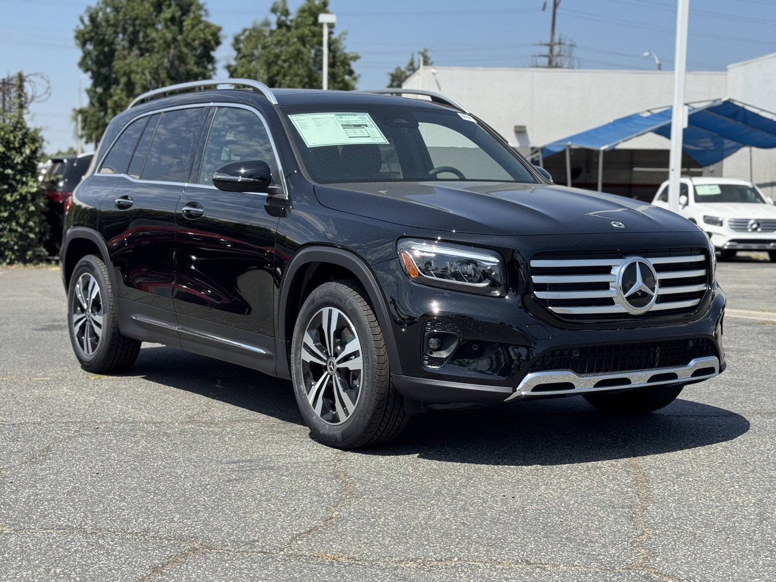 New 2026 Mercedes-Benz GLB 250 image 2