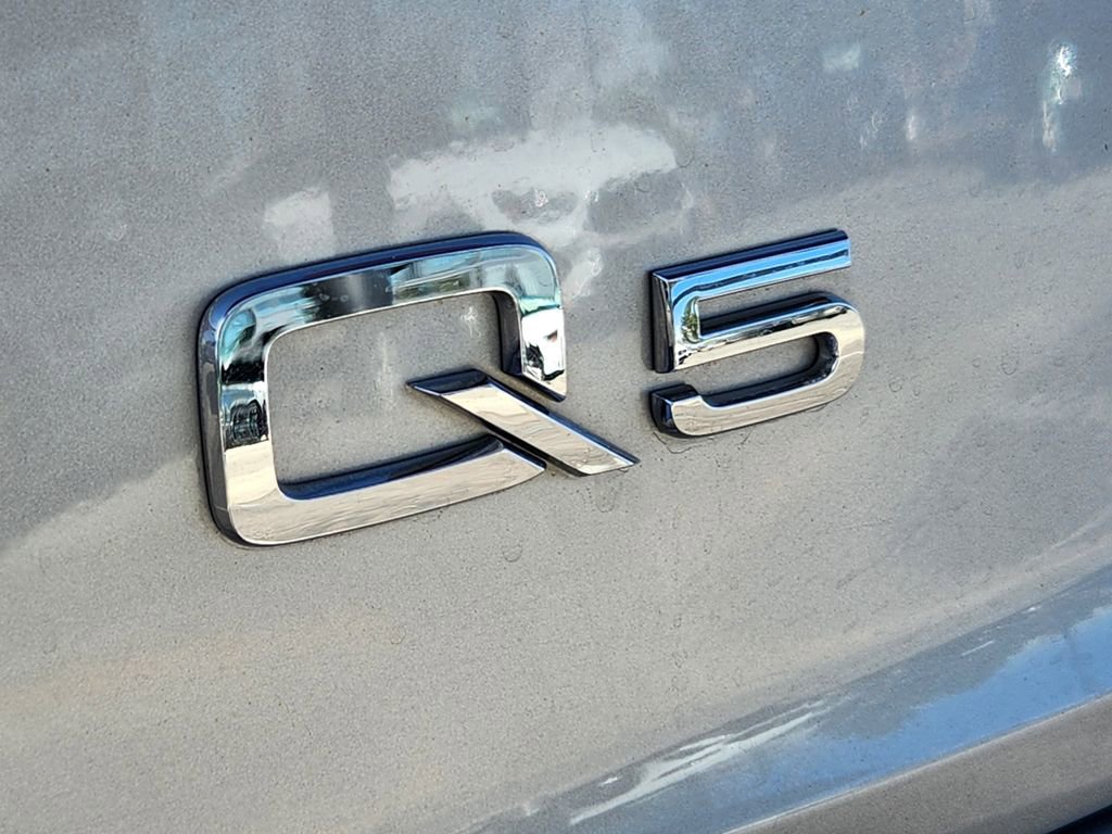 Used 2018 Audi Q5 2.0T Premium image 11