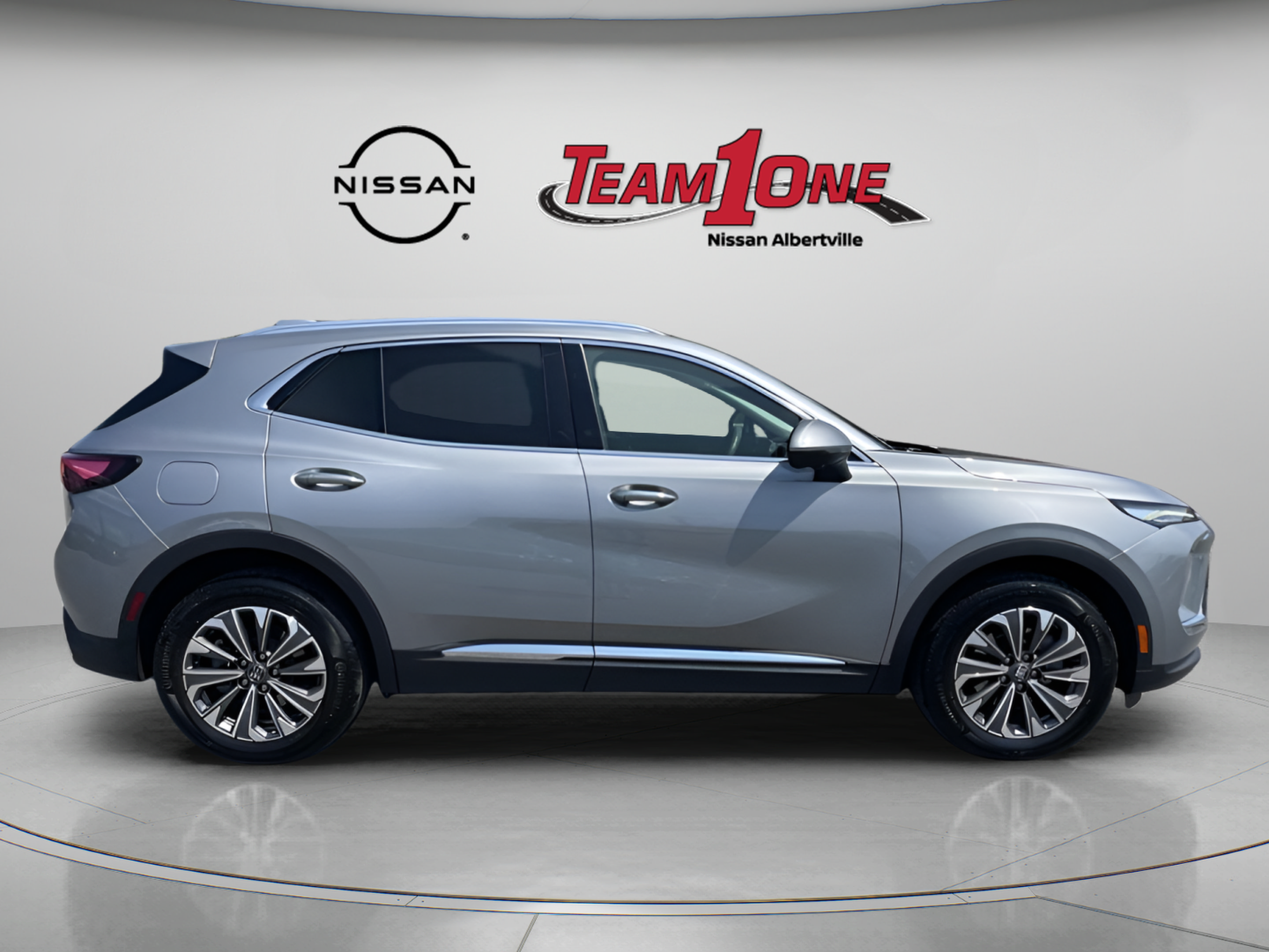 Used 2024 Buick Envision Preferred AWD/4WD image 8