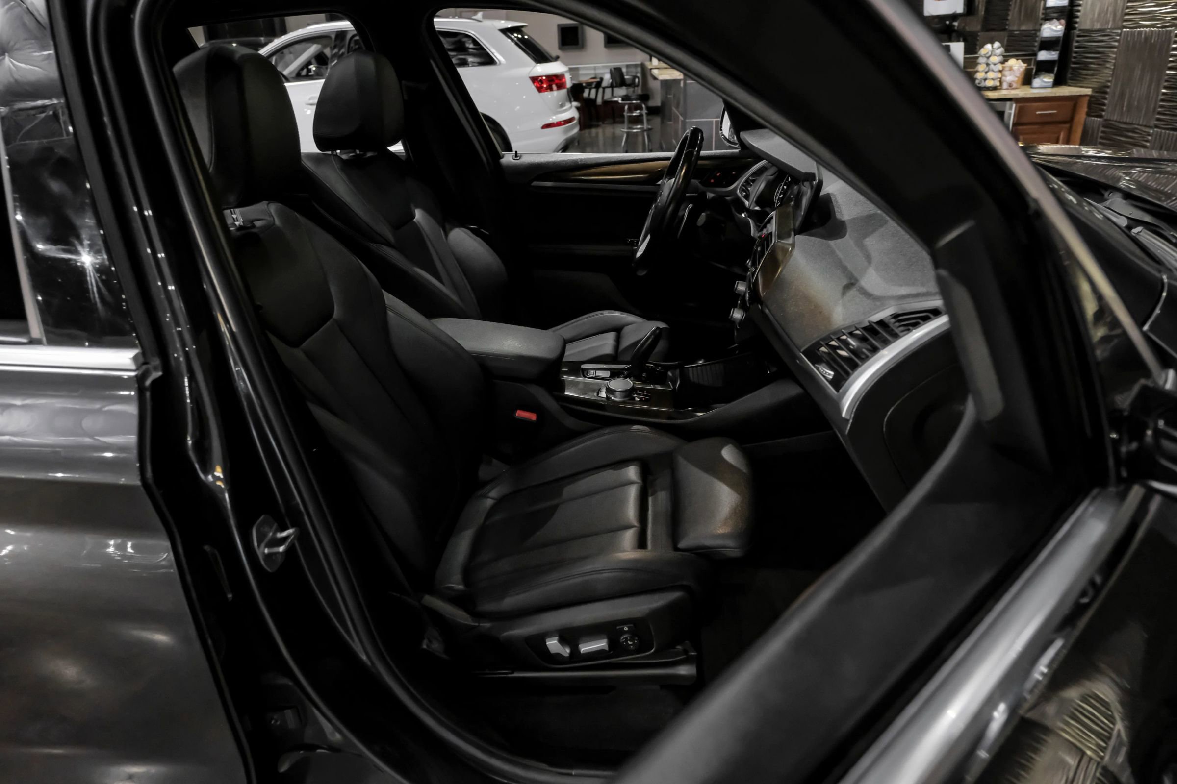 Used 2019 BMW X3 sDrive30i w/ Convenience Package image 28