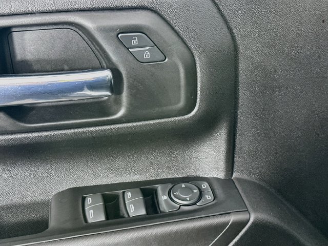 Used 2023 Chevrolet Silverado 1500 Custom Trail Boss w/ LPO, Dark Essentials Package AWD/4WD image 19