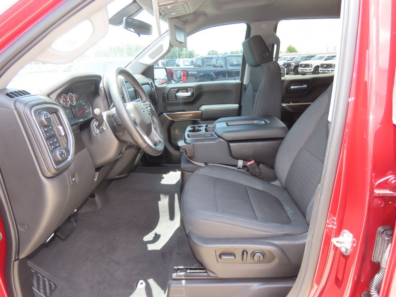 Used 2020 Chevrolet Silverado 1500 LT Trail Boss w/ Convenience Package AWD/4WD image 25
