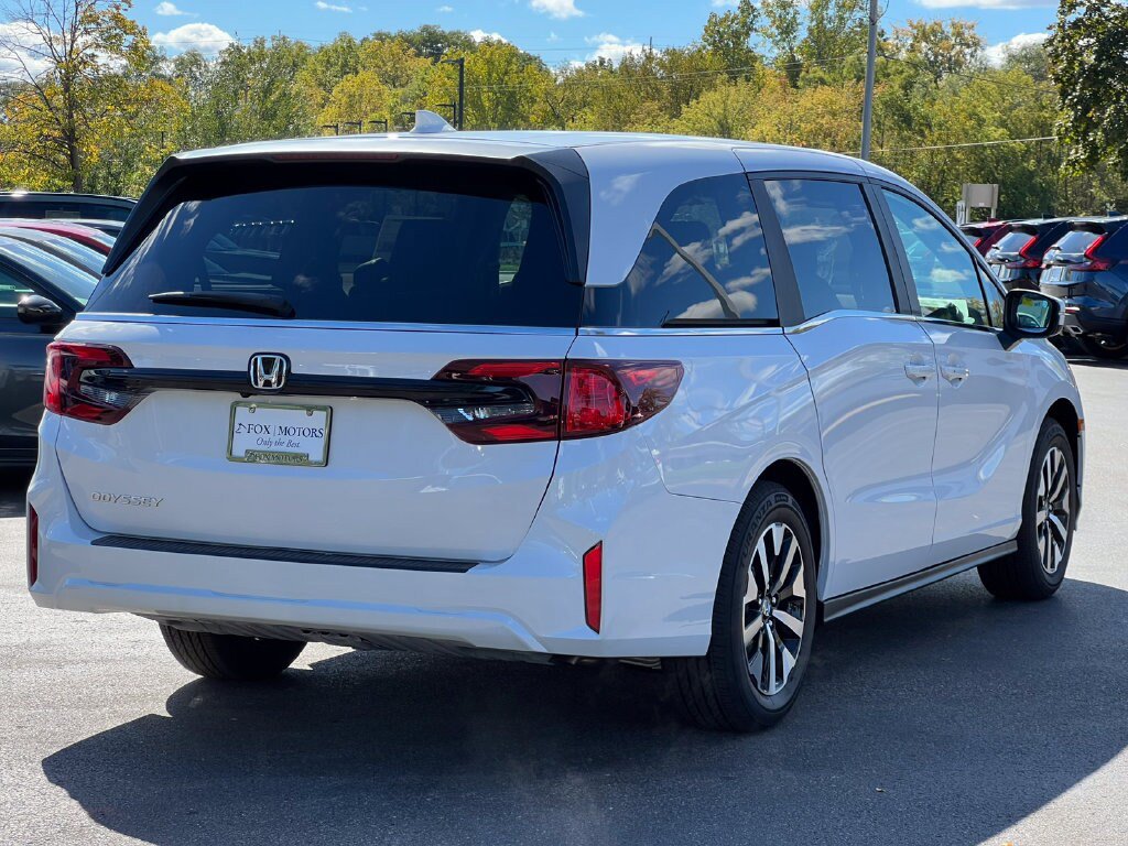 New 2027 Honda Odyssey EX-L image 8