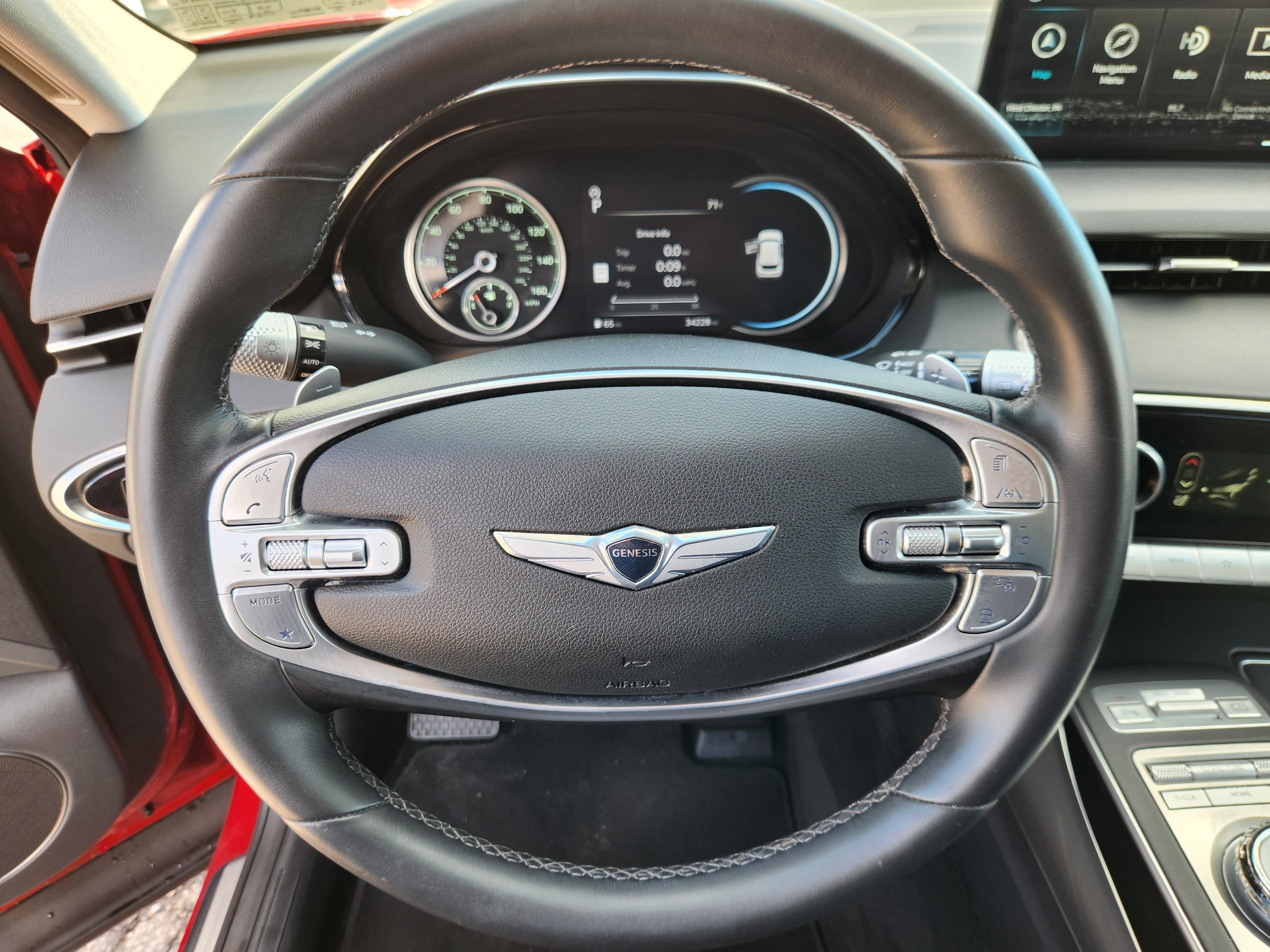 Used 2025 Genesis GV70 2.5T AWD/4WD image 9
