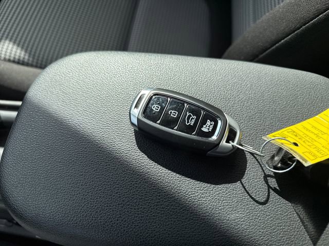 Used 2021 Hyundai Kona SEL Plus AWD/4WD image 30