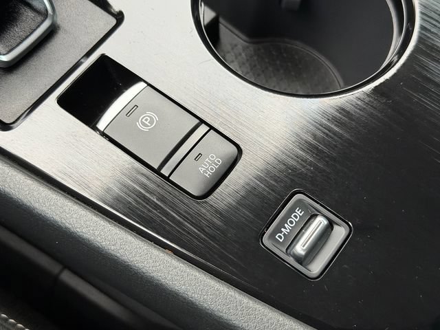 Used 2025 Nissan Rogue S FWD image 25