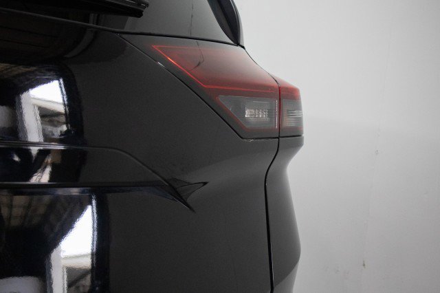 Used 2025 Nissan Rogue SV FWD image 6