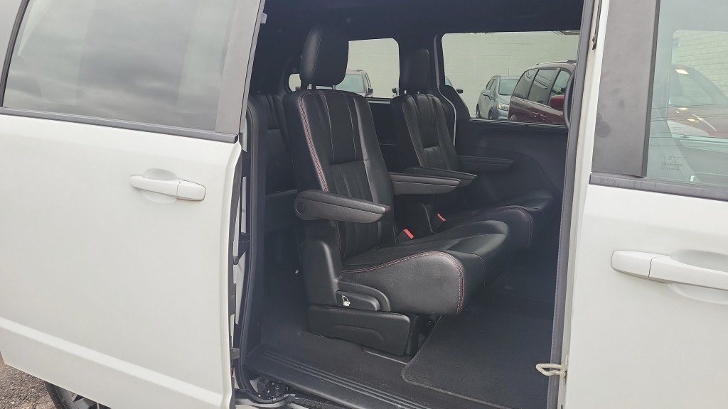 Used 2018 Dodge Grand Caravan GT FWD image 22