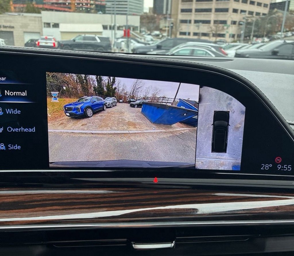 Used 2023 Cadillac Escalade Premium Luxury image 23