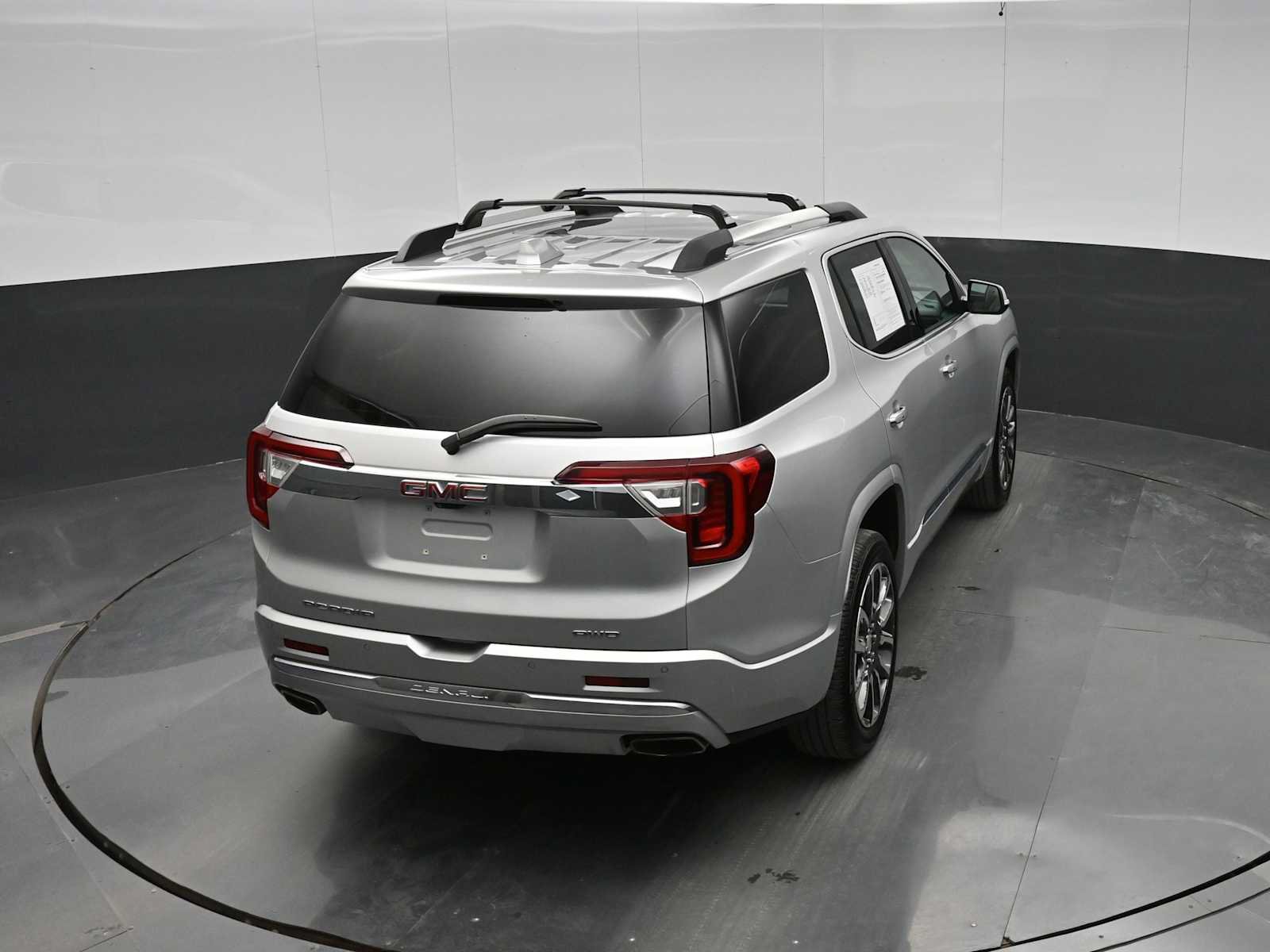 Used 2020 GMC Acadia Denali w/ LPO, Adventure Package AWD/4WD image 27