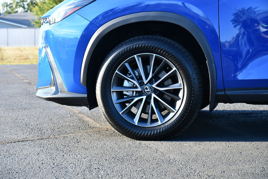 Used 2025 Lexus NX 350 AWD w/ Cold Area Package image 12