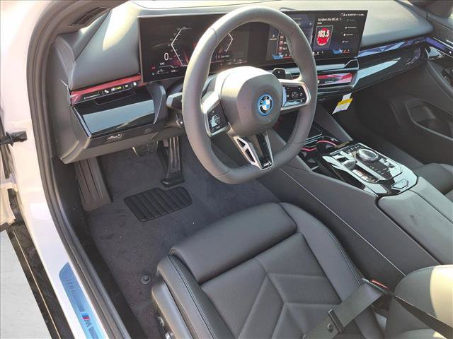 New 2027 BMW 550e xDrive w/ Premium Package AWD/4WD image 3