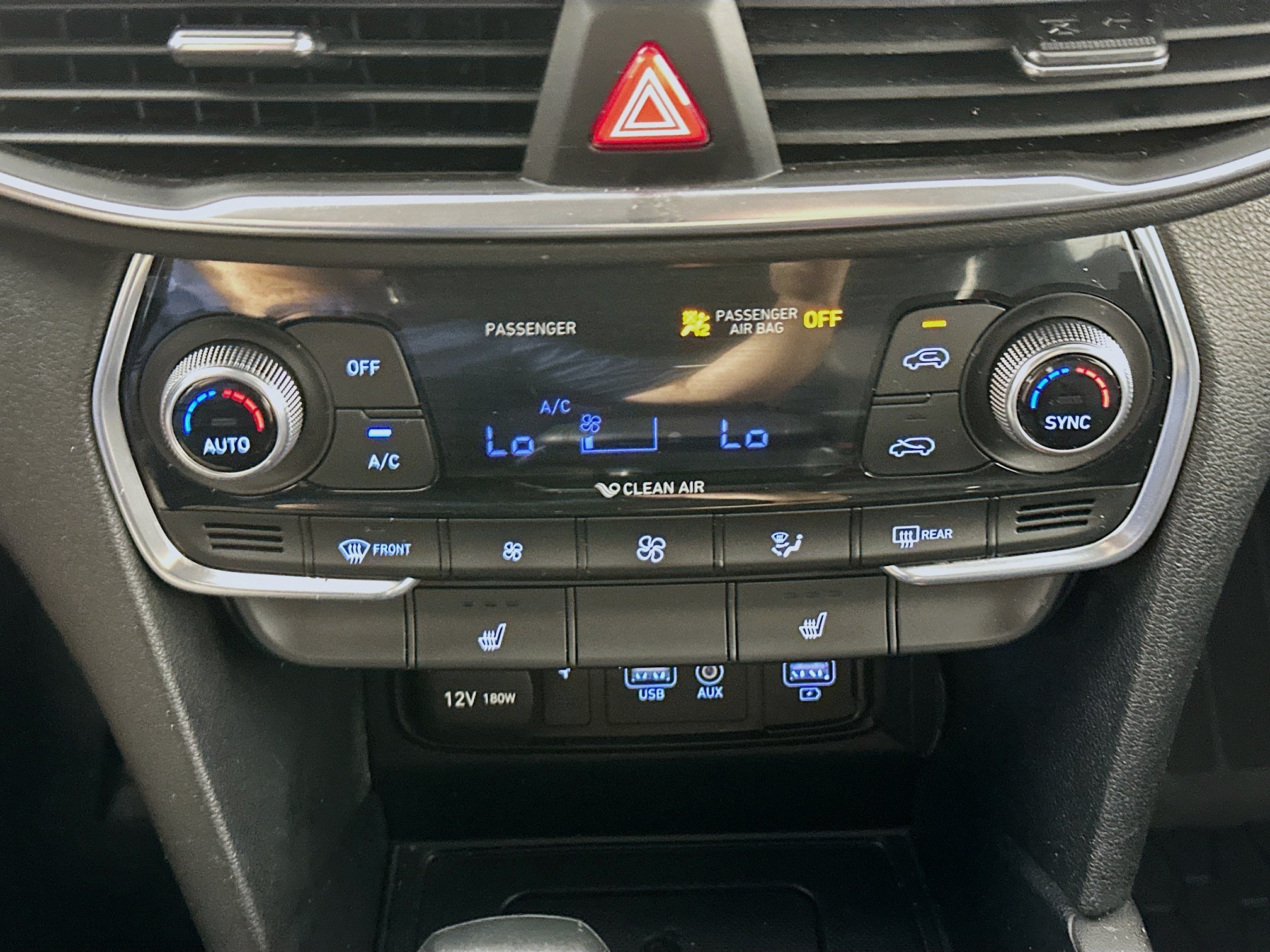 Used 2020 Hyundai Santa Fe SEL w/ Convenience Package AWD/4WD image 23
