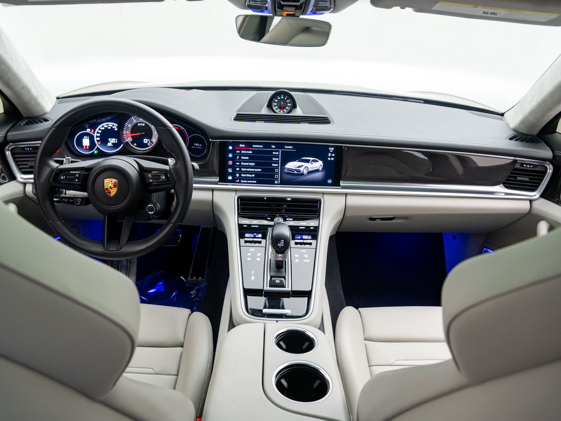 Certified 2023 Porsche Panamera GTS image 11