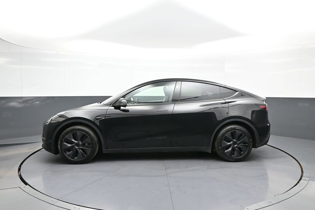 Used 2025 Tesla Model Y Long Range AWD/4WD image 9