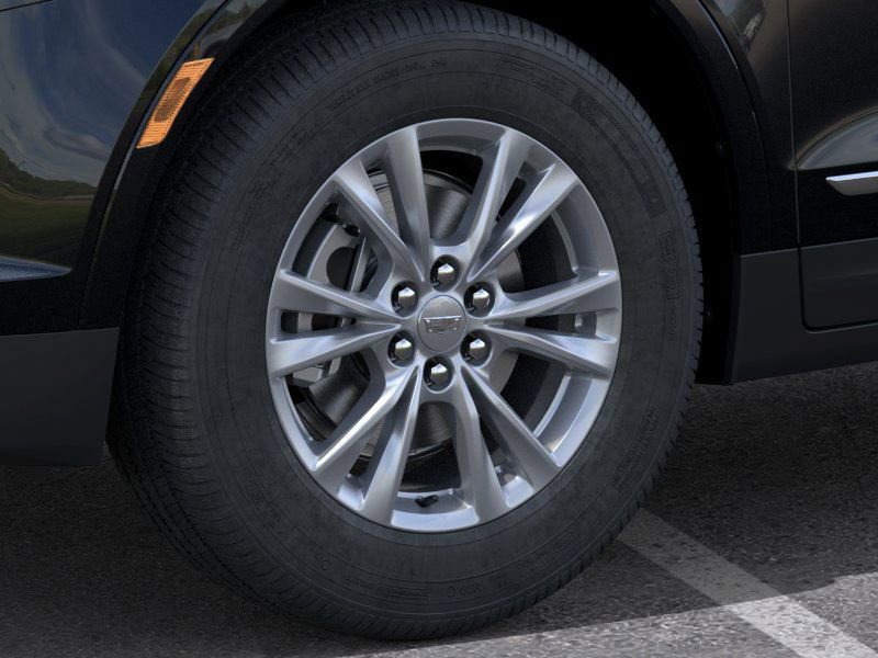 New 2026 Cadillac XT5 Luxury image 9