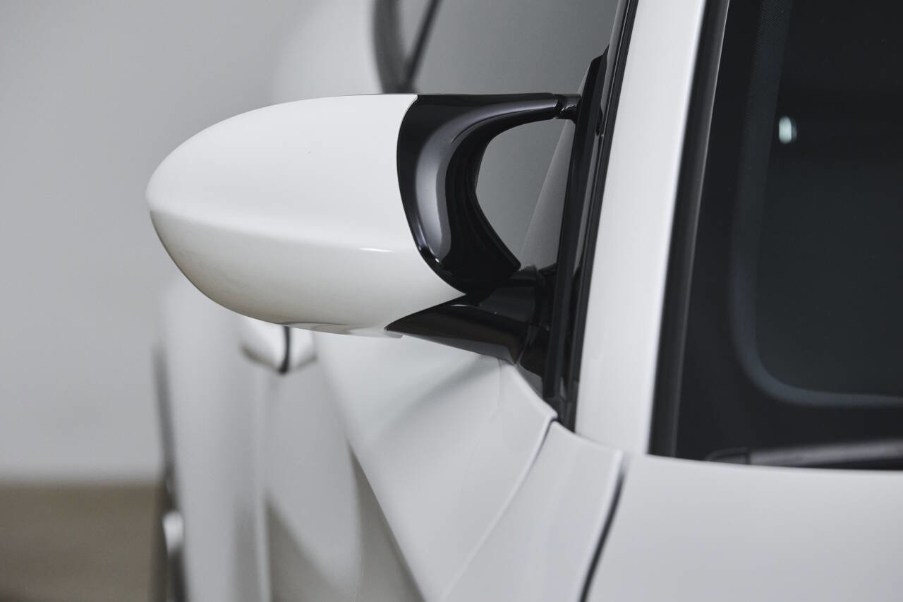 Used 2011 BMW 1 Series M image 30