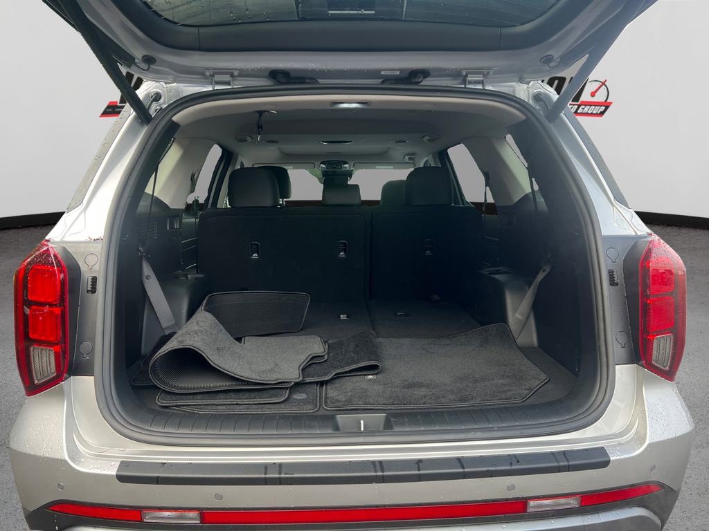Used 2025 Hyundai Palisade SEL image 11