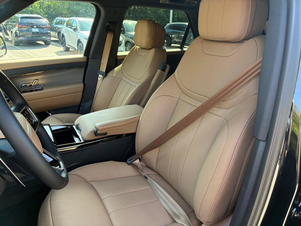 New 2027 Land Rover Range Rover Sport SE AWD/4WD image 30