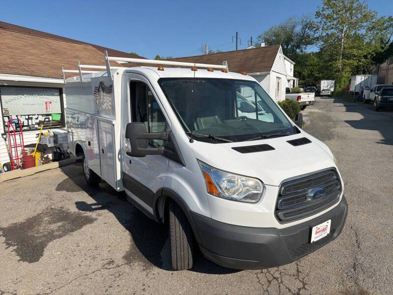 Used 2015 Ford Transit 250 138 w/ Exterior Upgrade Package RWD image 5
