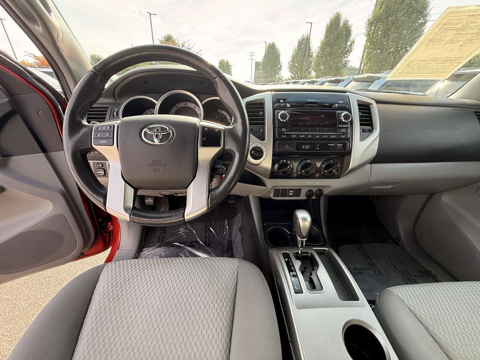 Used 2012 Toyota Tacoma 4x4 Access Cab w/ SR5 Pkg image 18