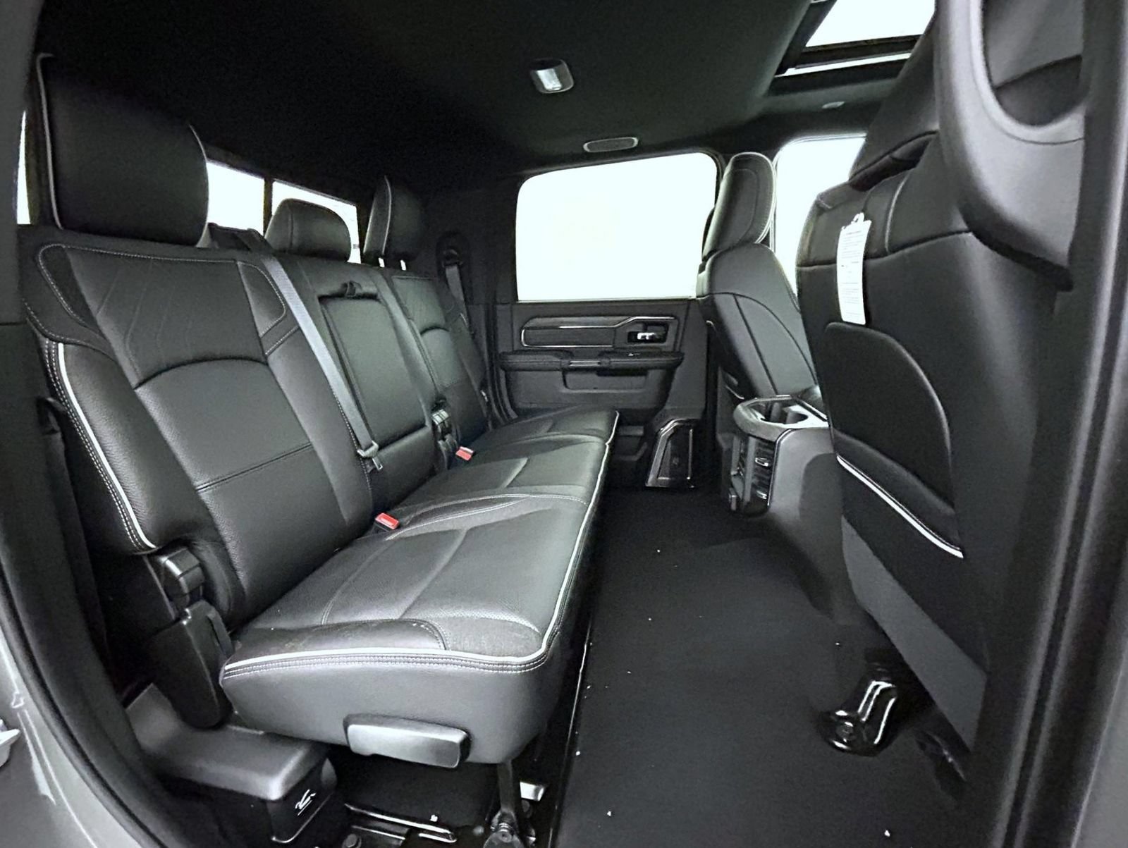New 2027 RAM 3500 Limited AWD/4WD image 19