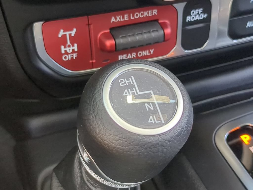 Used 2024 Jeep Gladiator Mojave AWD/4WD image 26