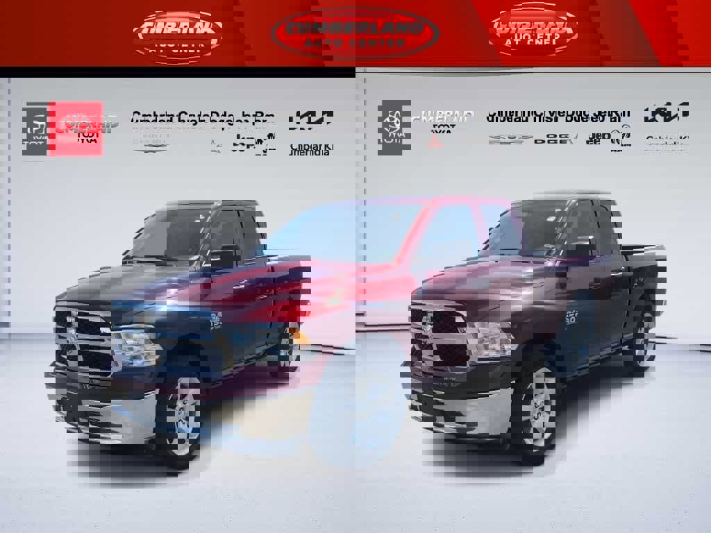 Used 2024 RAM 1500 Classic SLT image 4