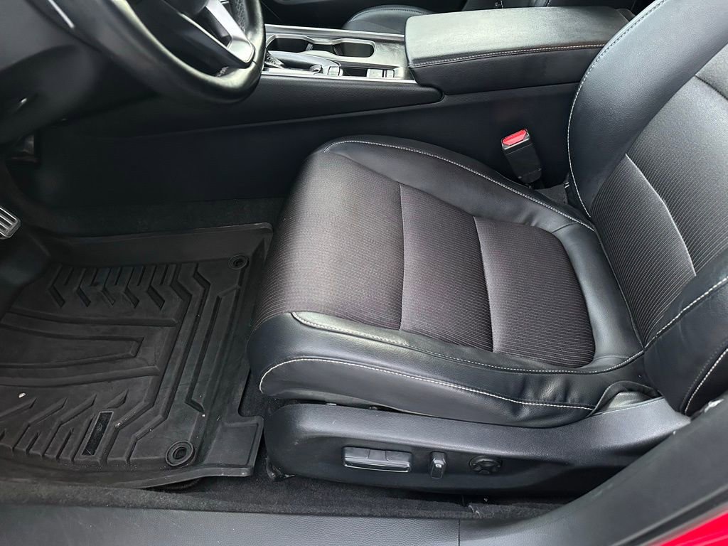 Used 2018 Honda Accord Sport image 11