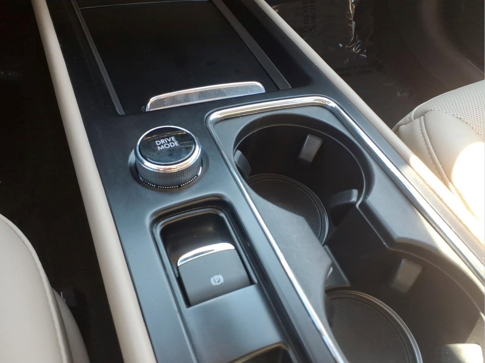 Used 2023 Lincoln Corsair AWD w/ Equipment Group 101A image 19