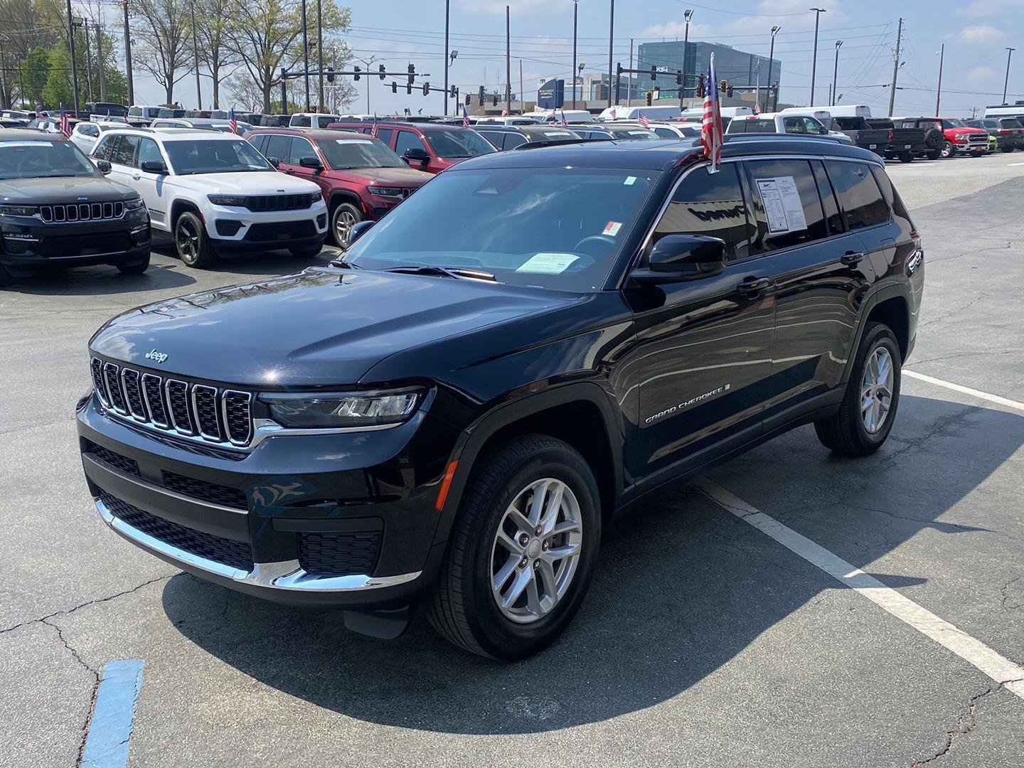 Used 2023 Jeep Grand Cherokee L Laredo