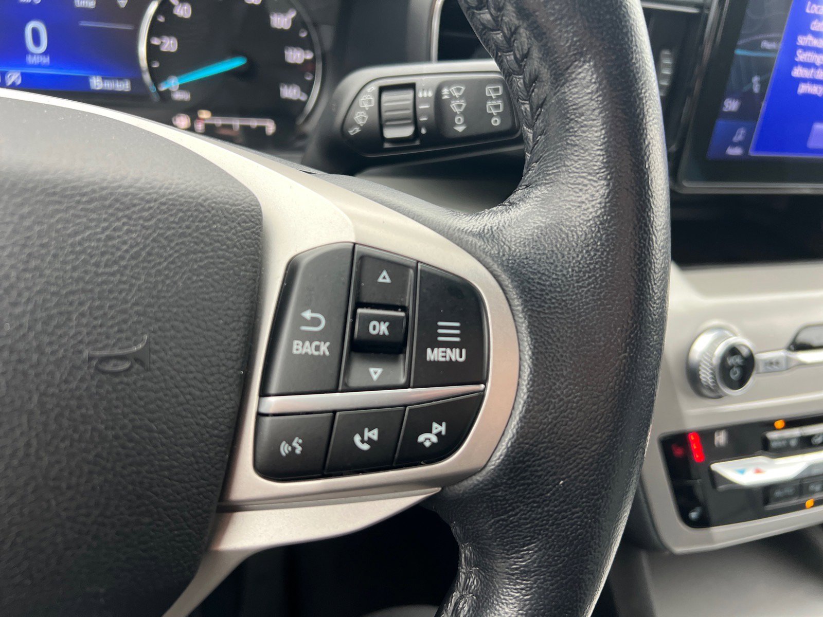 Certified 2021 Ford Explorer XLT w/ Equipment Group 202A image 15