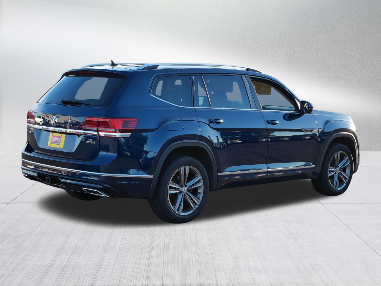 Used 2019 Volkswagen Atlas SE w/ Towing Package AWD/4WD image 7