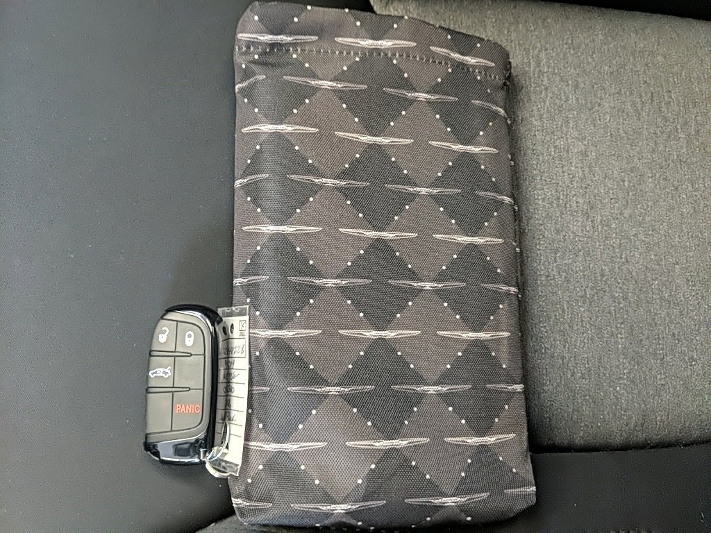 Used 2019 Chrysler 300 Touring w/ Sport Appearance Package image 26