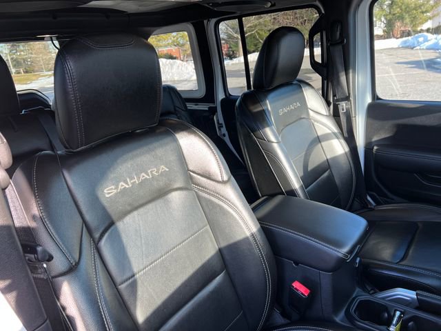 Used 2022 Jeep Wrangler Unlimited Sahara AWD/4WD image 36