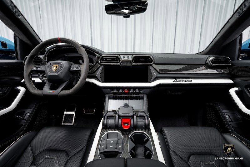 Used 2025 Lamborghini Urus SE image 33