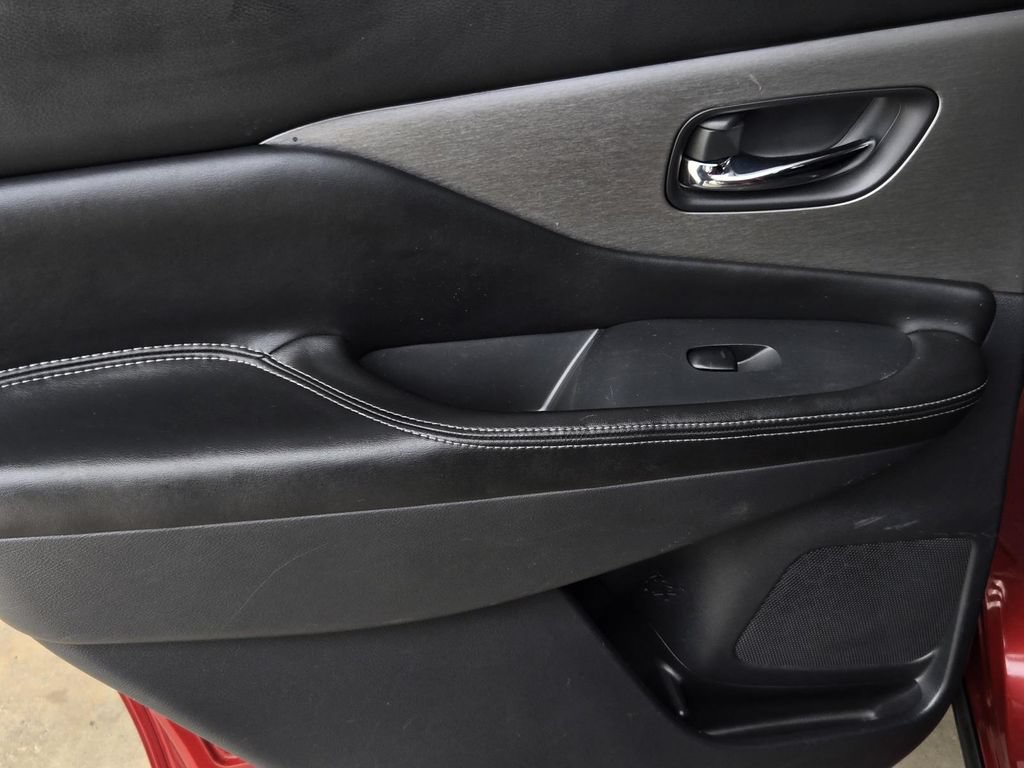 Used 2019 Nissan Murano S w/ Cargo Package AWD/4WD image 10