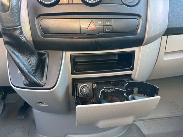 Used 2013 Mercedes-Benz Sprinter 2500 image 27