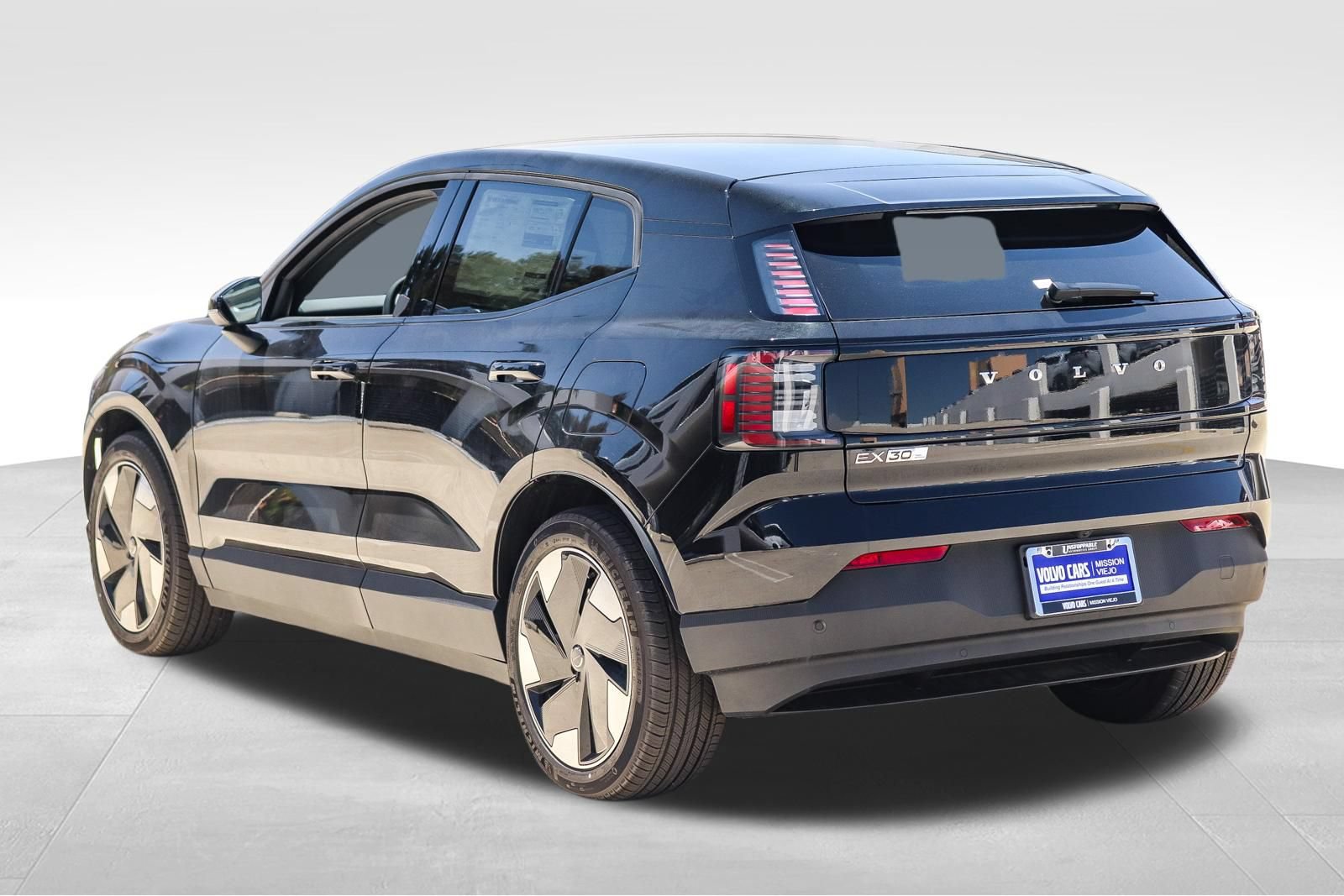 New 2025 Volvo EX30 Plus w/ Protection Package Premier AWD/4WD image 4