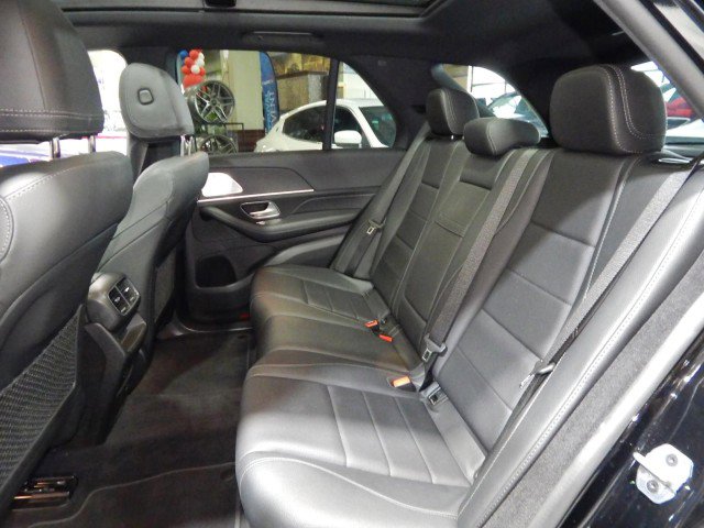 Used 2023 Mercedes-Benz GLE 450 GLE 450 AWD w/ AMG Line Exterior image 36