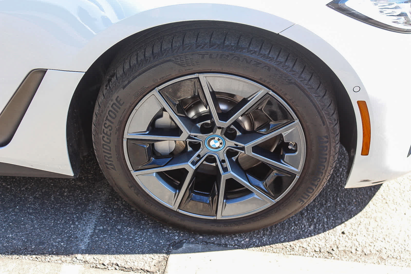 Certified 2023 BMW i4 eDrive35 w/ Premium Package image 9