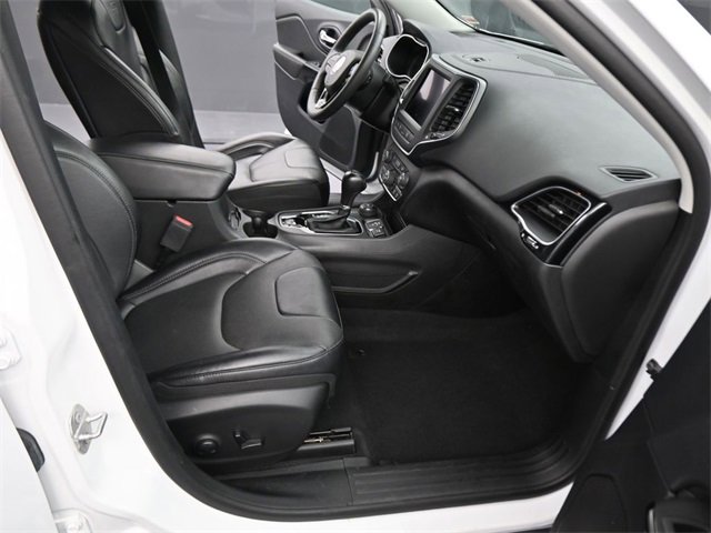 Used 2023 Jeep Cherokee Altitude Lux image 11