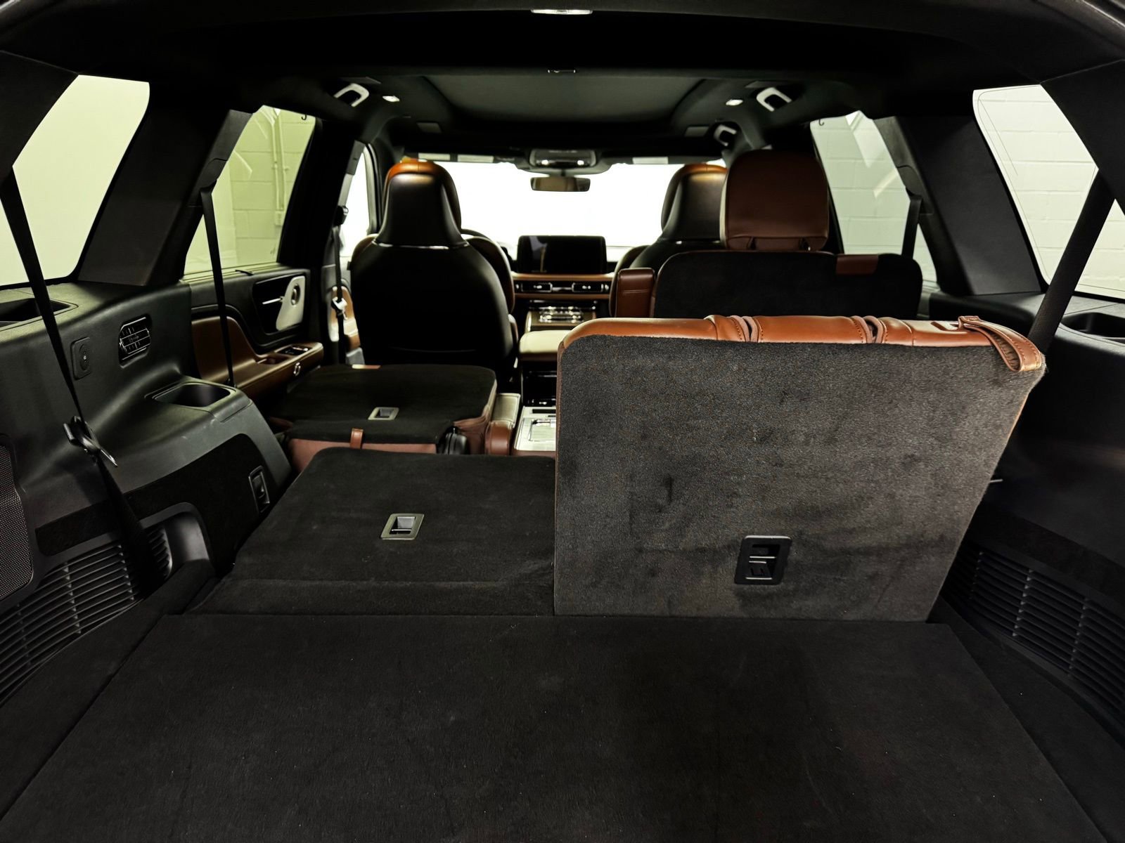 Used 2025 Lincoln Aviator Reserve w/ Equipment Group 201A image 38