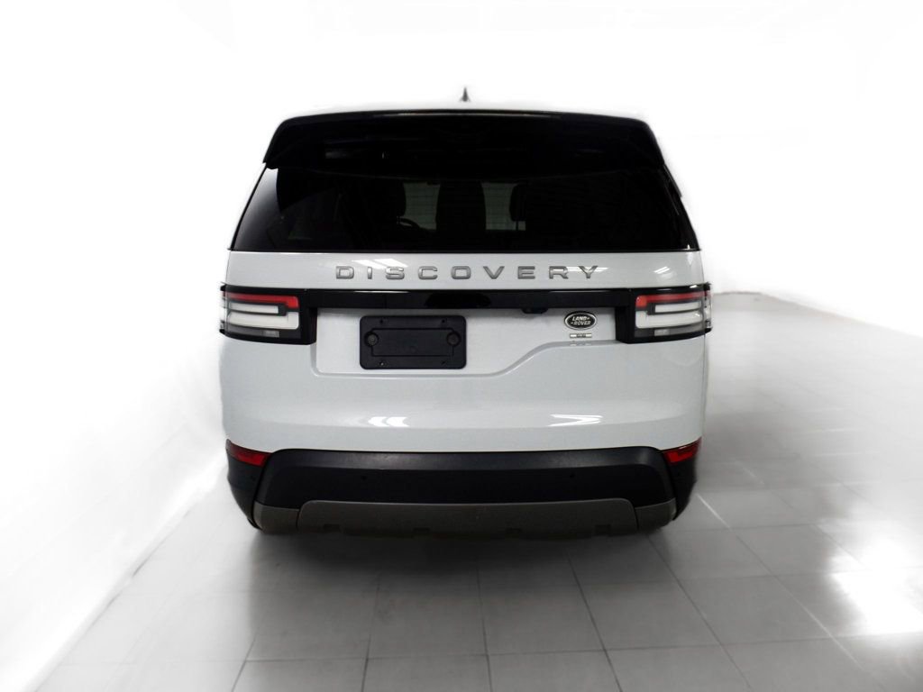 Used 2019 Land Rover Discovery SE image 5