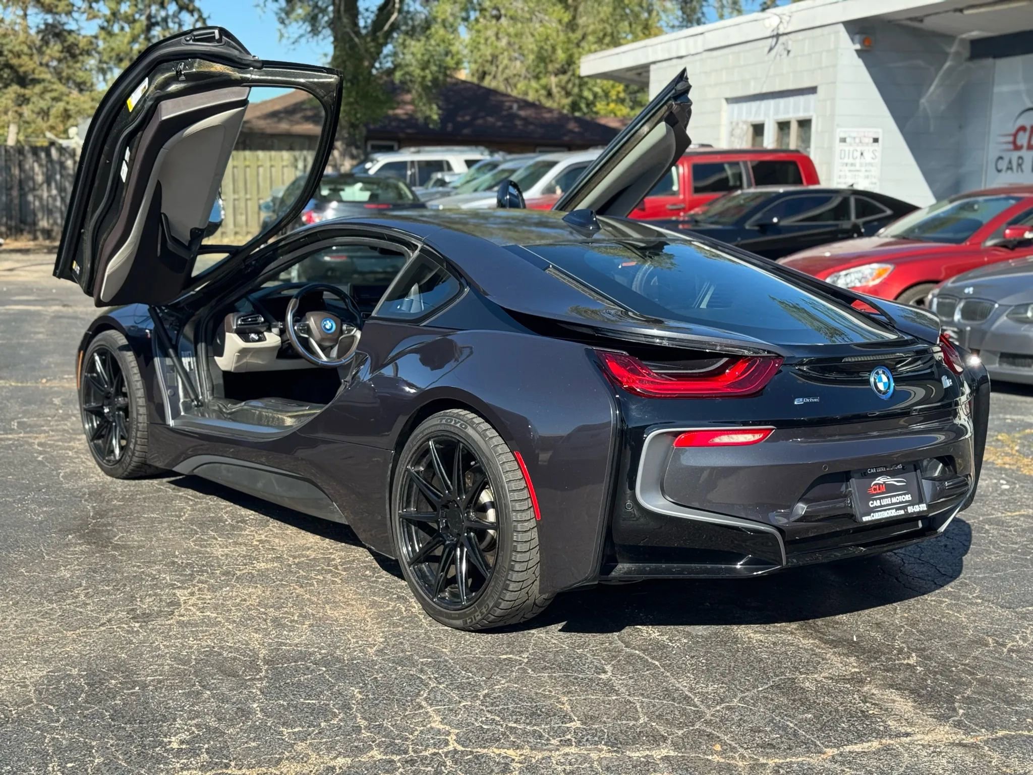 Used 2017 BMW i8 image 9