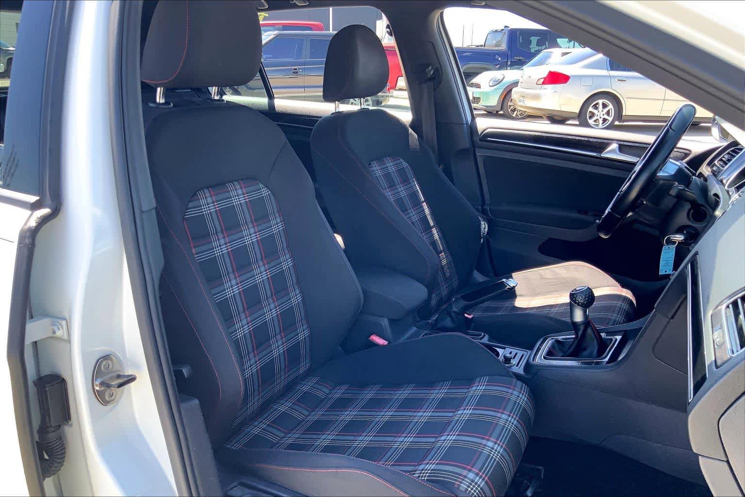 Used 2015 Volkswagen GTI S w/ Lighting Package (SEL) FWD image 8